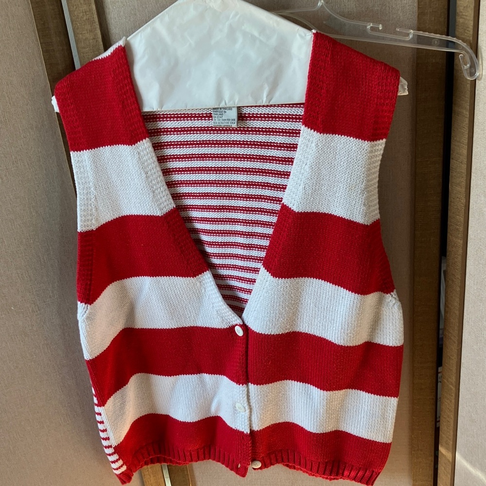 FINAL MARKDOWN Talbots Red and White V-Neck Sweater Vest petite small